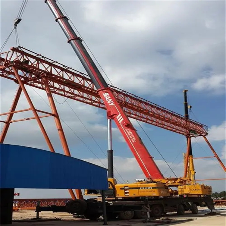 恩阳钢结构吊装